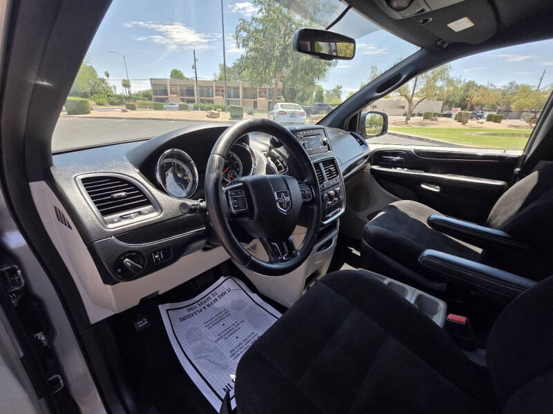 2014 Dodge Grand Caravan SE 30th Anniversary