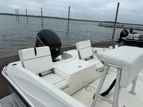 2019 Bayliner Element F18