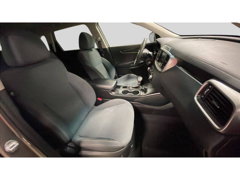 2019 Kia Sorento LX V6