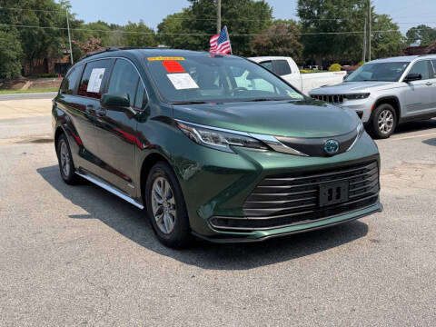 2021 Toyota Sienna LE 8-Passenger