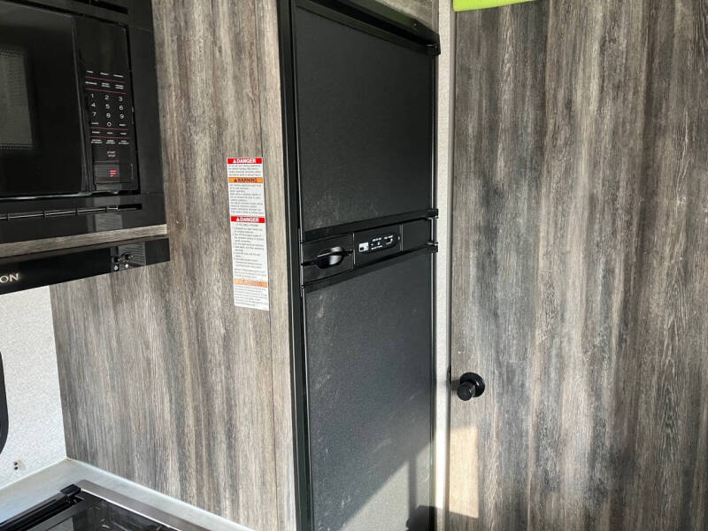 2021 Forest River Salem FSX Platinum