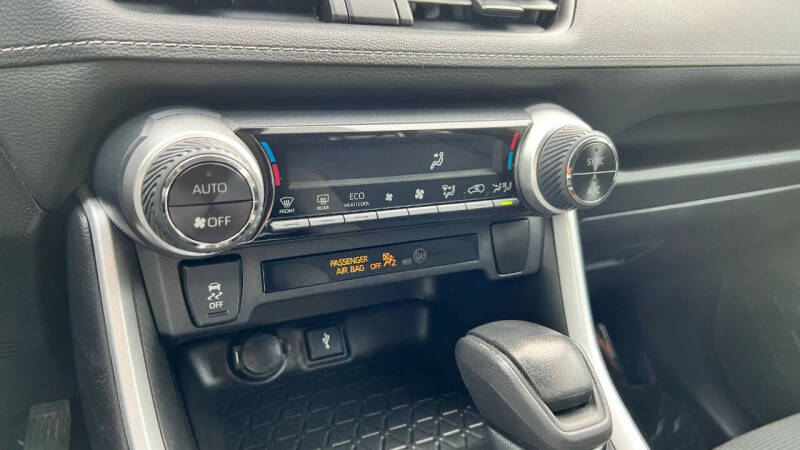 2021 Toyota RAV4 Hybrid LE