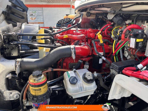 2019 Freightliner M2 106