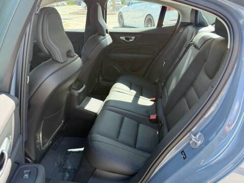 2024 Volvo S60 Recharge T8 Plus Dark Theme