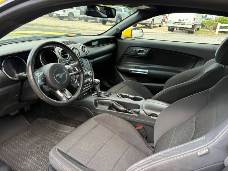 2016 Ford Mustang V6