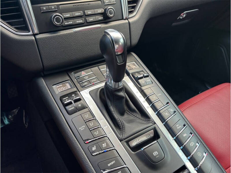 2018 Porsche Macan GTS