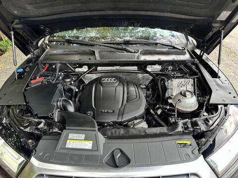 2020 Audi Q5 quattro Premium Plus 45 TFSI