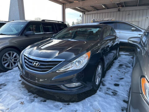 2013 Hyundai Sonata for sale at Lakeshore Auto Wholesalers in Amherst OH