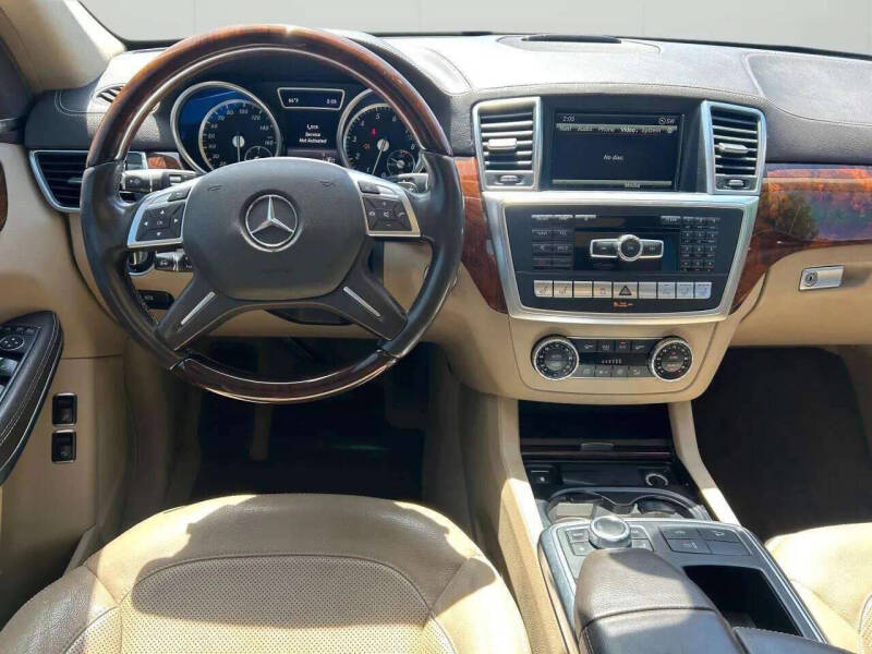 2016 Mercedes-Benz GL-Class GL 550 4MATIC
