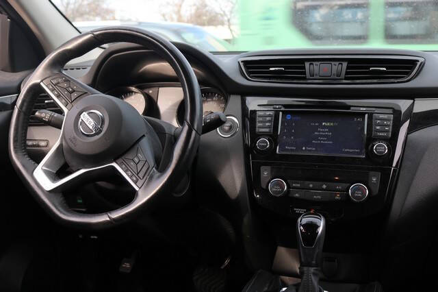 2017 Nissan Rogue Sport SL