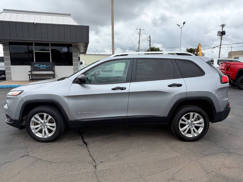 2015 Jeep Cherokee Sport