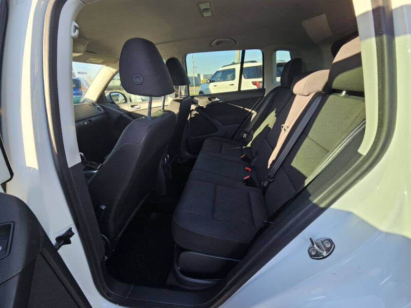 2018 Volkswagen Tiguan Limited 2.0T 4Motion