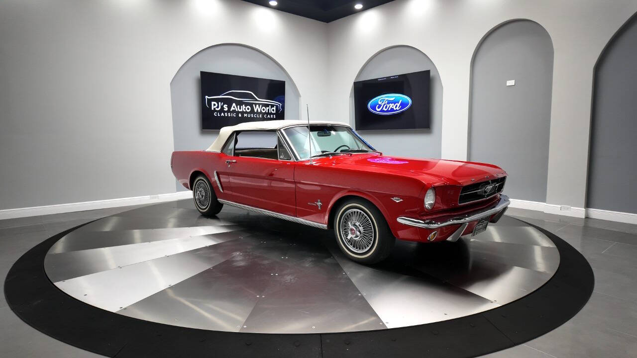 1965 Ford Mustang 35