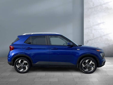 2022 Hyundai Venue SEL