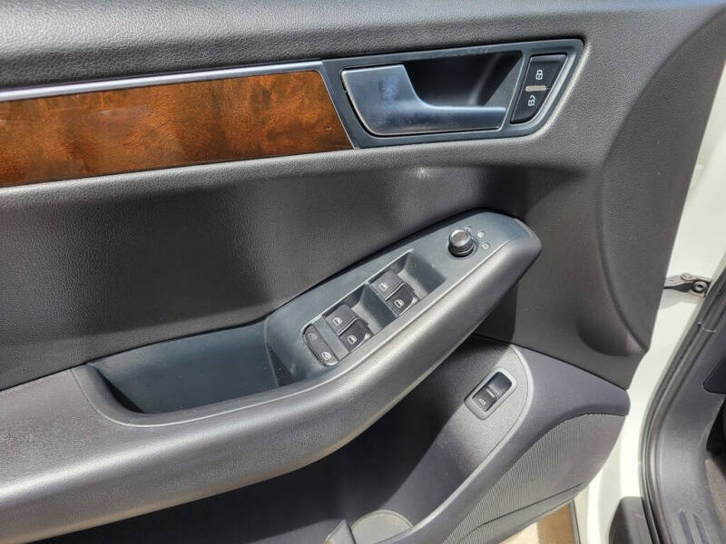 2012 Audi Q5 2.0T quattro Premium