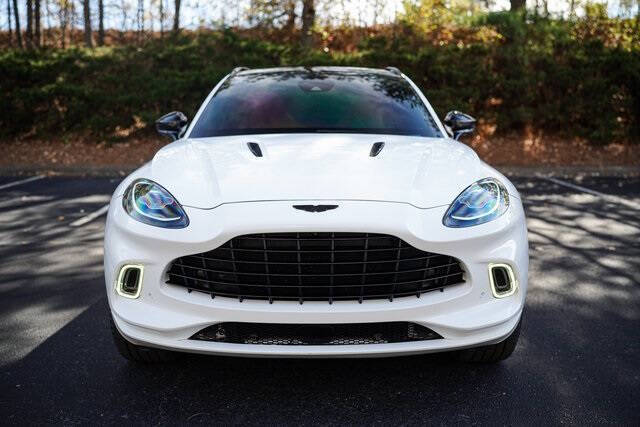 2022 Aston Martin DBX