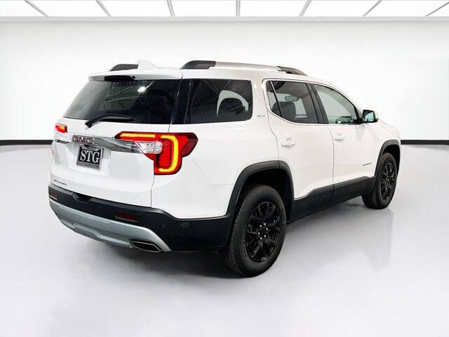 2022 GMC Acadia SLT