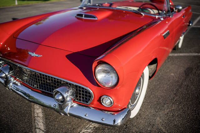 1956 Ford Thunderbird