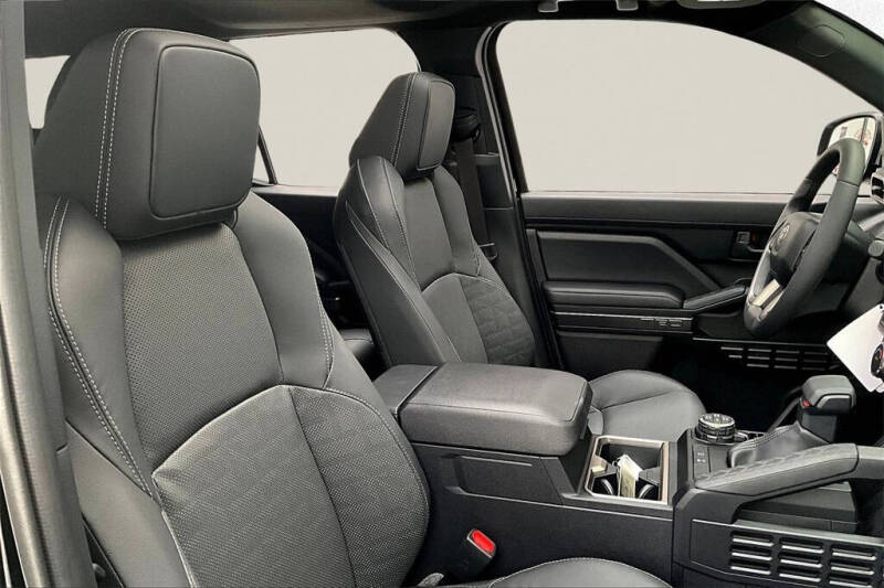 2025 Toyota 4Runner TRD Off-Road Premium