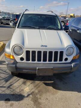 2007 Jeep Liberty for sale at P & T SALES in Clear Lake IA