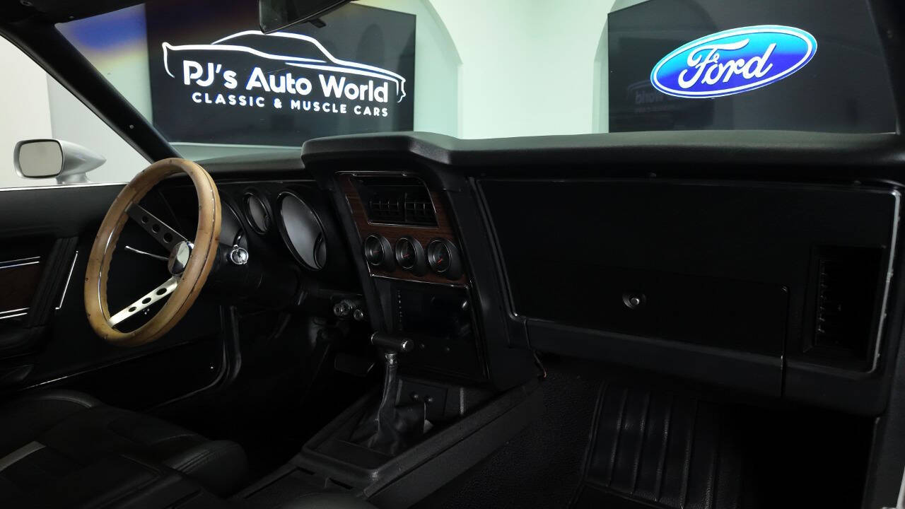 1972 Ford Mustang 40