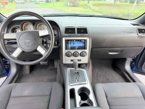 2010 Dodge Challenger SE