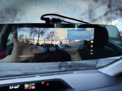 2015 Toyota Prius c Two