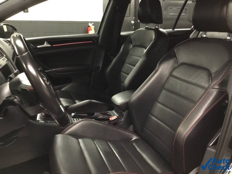 2017 Volkswagen Golf GTI SE