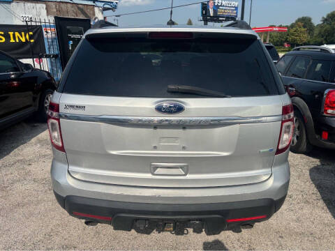 2015 Ford Explorer