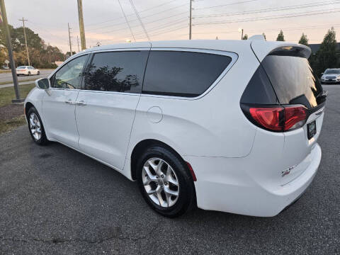 2020 Chrysler Pacifica Touring