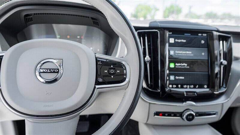 2023 Volvo XC60 B5 Core