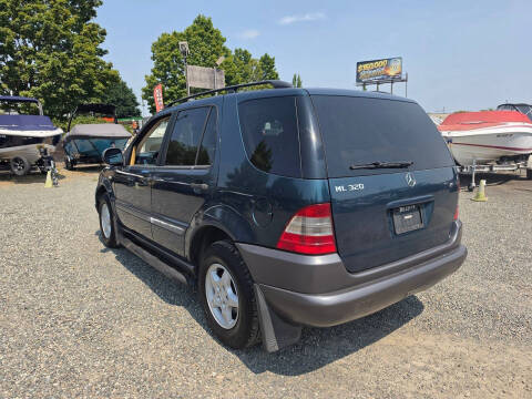1999 Mercedes-Benz M-Class ML 320