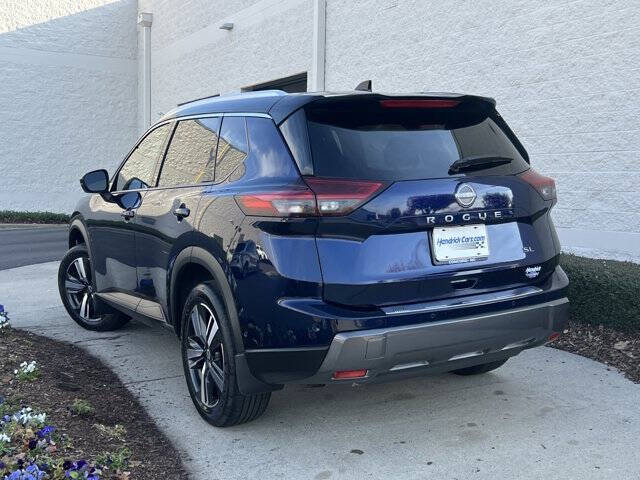 2025 Nissan Rogue SL