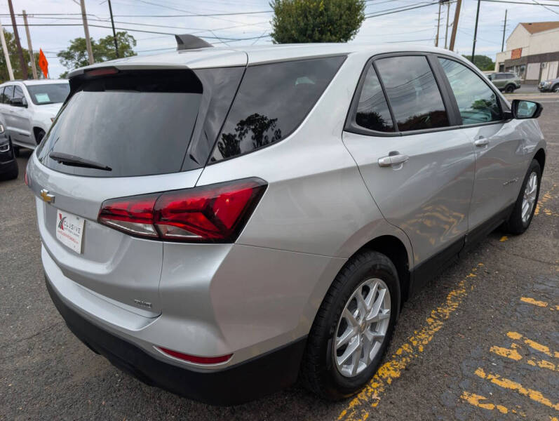 2022 Chevrolet Equinox LS