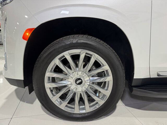 2024 Cadillac Escalade ESV Luxury