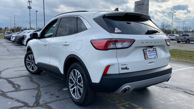 2022 Ford Escape SEL