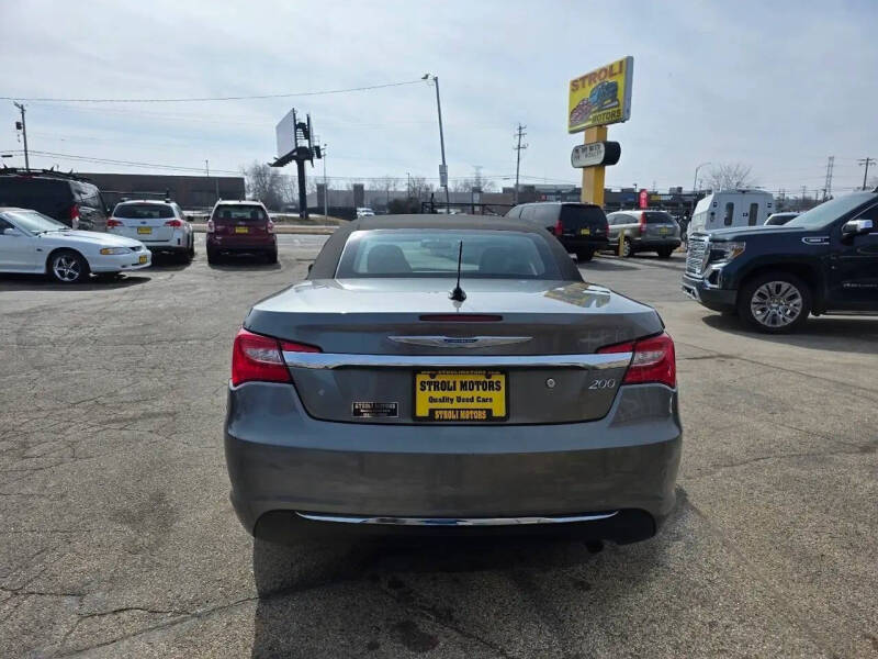 2012 Chrysler 200 Touring