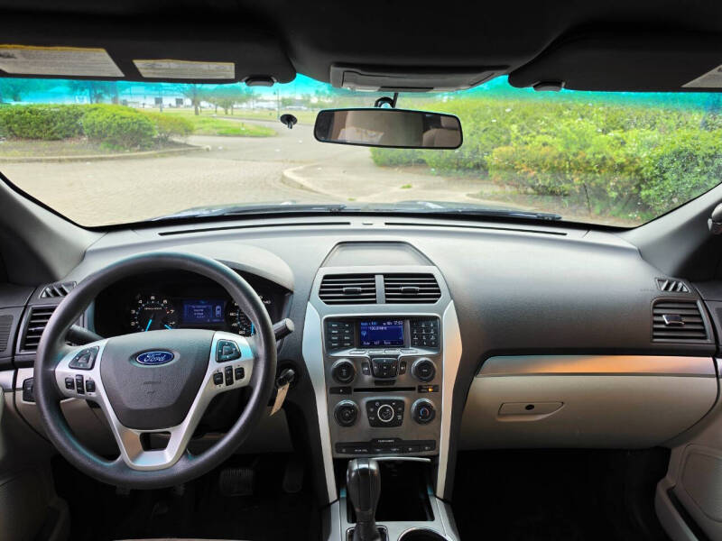 2013 Ford Explorer