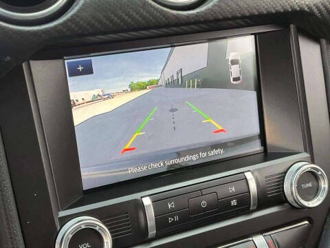 2022 Ford Mustang EcoBoost