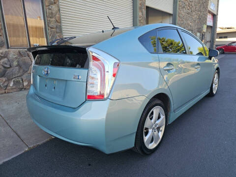 2014 Toyota Prius Five