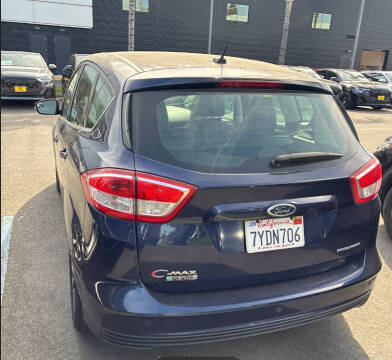 2017 Ford C-MAX Energi Titanium