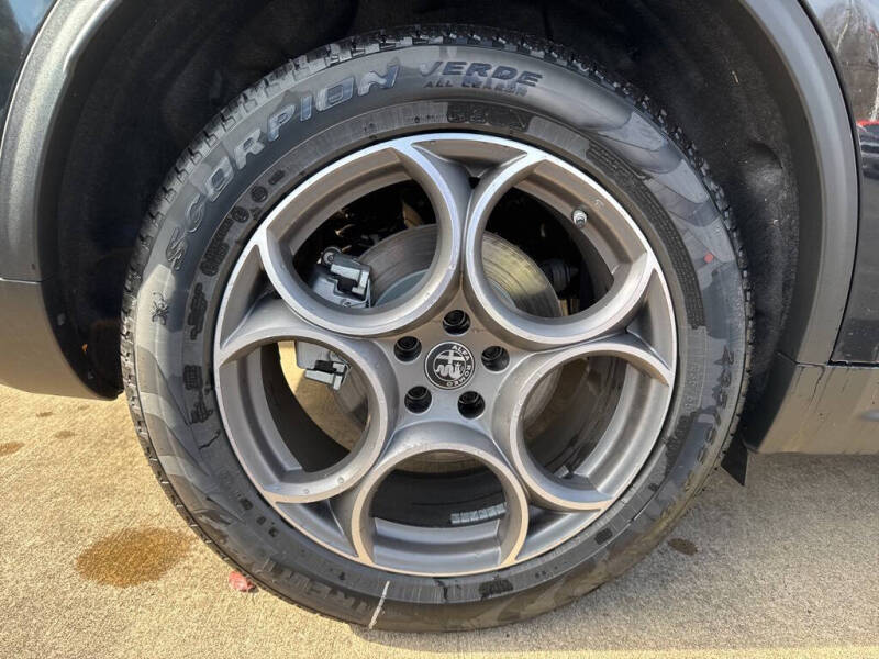 2025 Alfa Romeo Stelvio