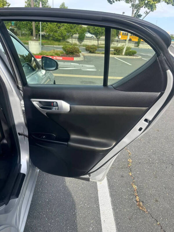 2013 Lexus CT 200h