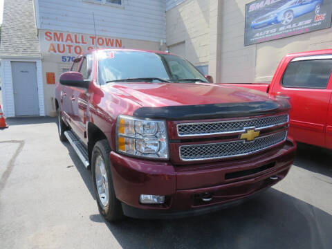 2013 Chevrolet Silverado 1500 for sale at Small Town Auto Sales Inc. in Hazleton PA