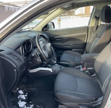 2011 Mitsubishi Outlander Sport SE