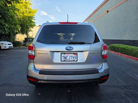 2015 Subaru Forester 2.5i