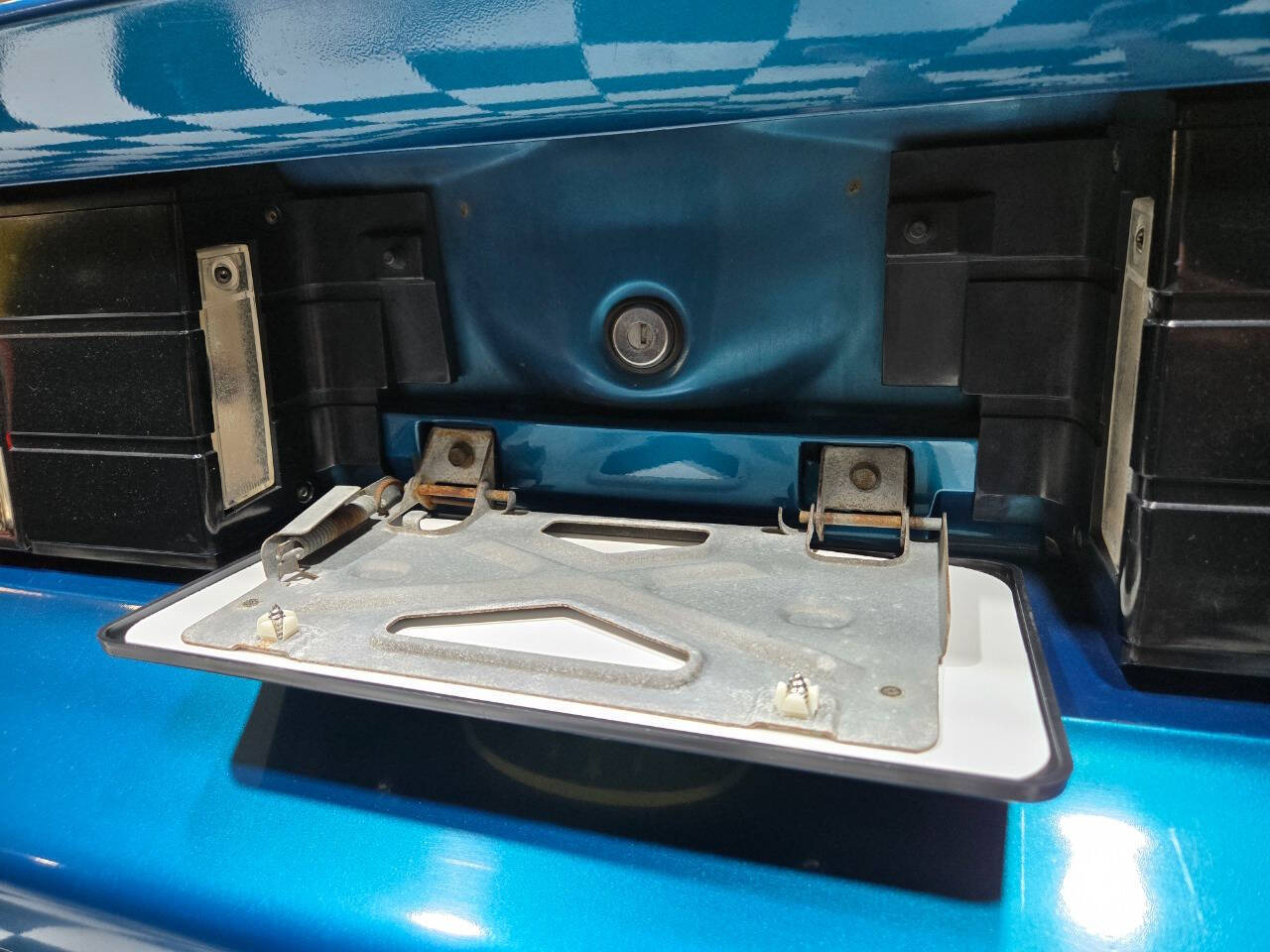 1992 Chevrolet Camaro 36