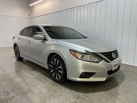 2018 Nissan Altima for sale at Million Motors in Adel IA