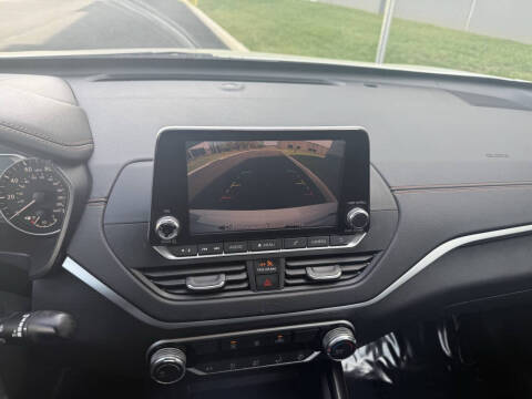 2019 Nissan Altima 2.5 SR