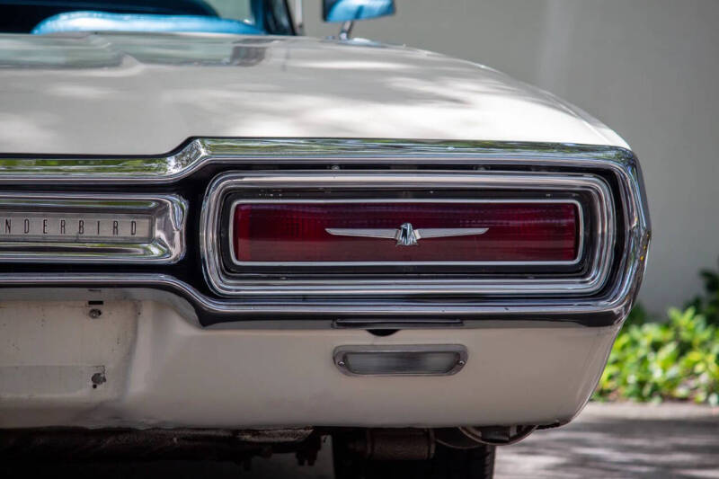 1964 Ford Thunderbird